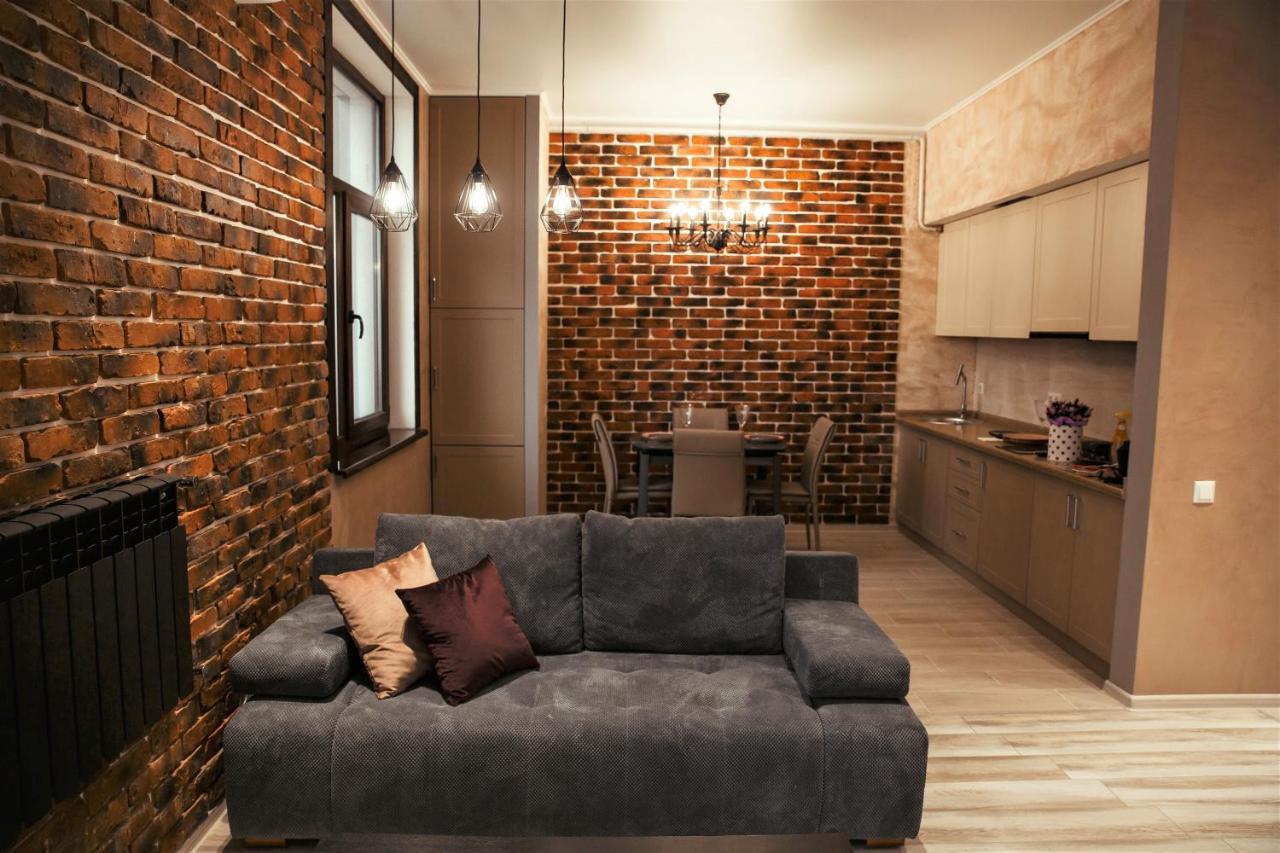 Апартаменты Центр Uman Square Apartment Eksteriør billede