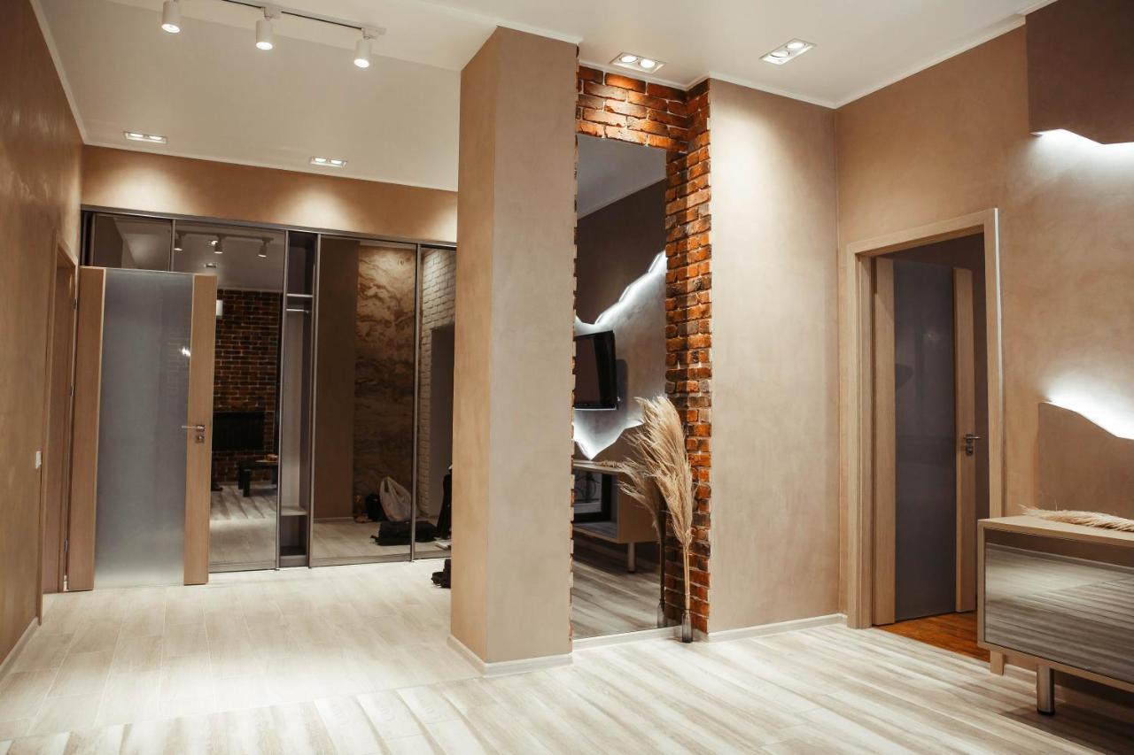 Апартаменты Центр Uman Square Apartment Eksteriør billede